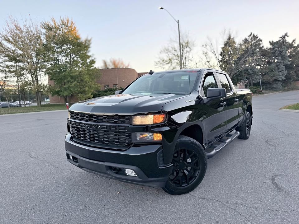 2021 Chevrolet Silverado (Classic) 1500 Crew Cab – 4x4 – 5.3L V8