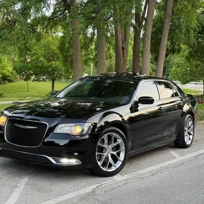 2018 Chrysler 300 (SOLD)