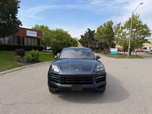 2024 Porsche Cayenne photo 3