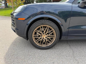 2024 Porsche Cayenne photo 7