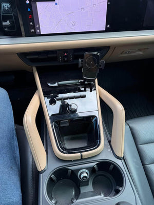 2024 Porsche Cayenne photo 9