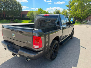2022 Ram 1500 Classic Crew Cab photo 3