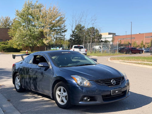 2011 Nissan Altima Coupe – Manual – AS-IS – Clean Title