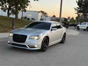 2019 Chrysler 300S photo 3