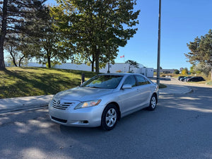 2009 Toyota Camry LE – Leather Seats – Great Value photo 3
