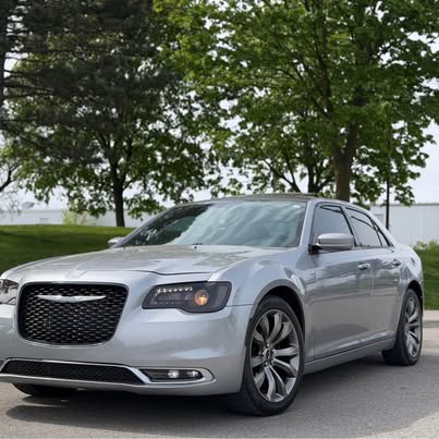 2014 Chrysler 300 (SOLD)