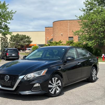 2019 Nissan Altima (SOLD)